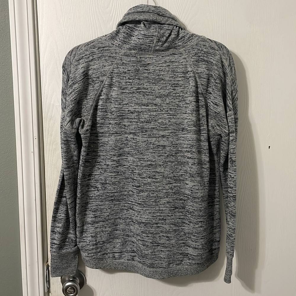 Athleta Traverse City Heather Gray Cowl Mock Neck Sweater Sz XS Fits Up To Large - Picture 7 of 8